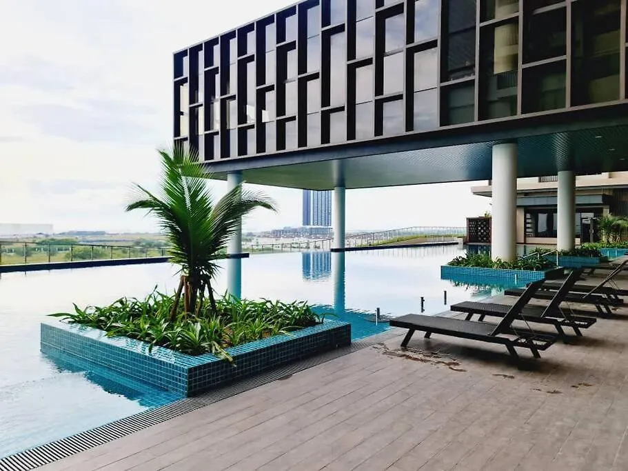 New! Bali 4-7Pax Melaka City @Modern Style Condo Malacca